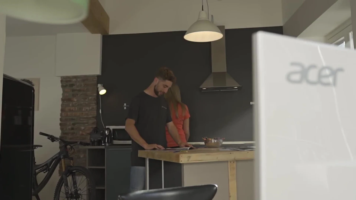 Acer KA222Q 21 Inch, Zero Frame FreeSync 1ms (VRB) Monitor - Black 10 Acer KA222Q 21 Inch, Zero Frame FreeSync 1ms (VRB) Monitor - Black - Image 8